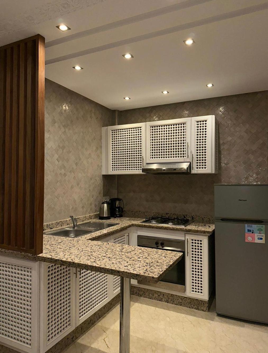 Appartement Moderne En City Center Marrakech-Gueliz Marrakesh Bagian luar foto
